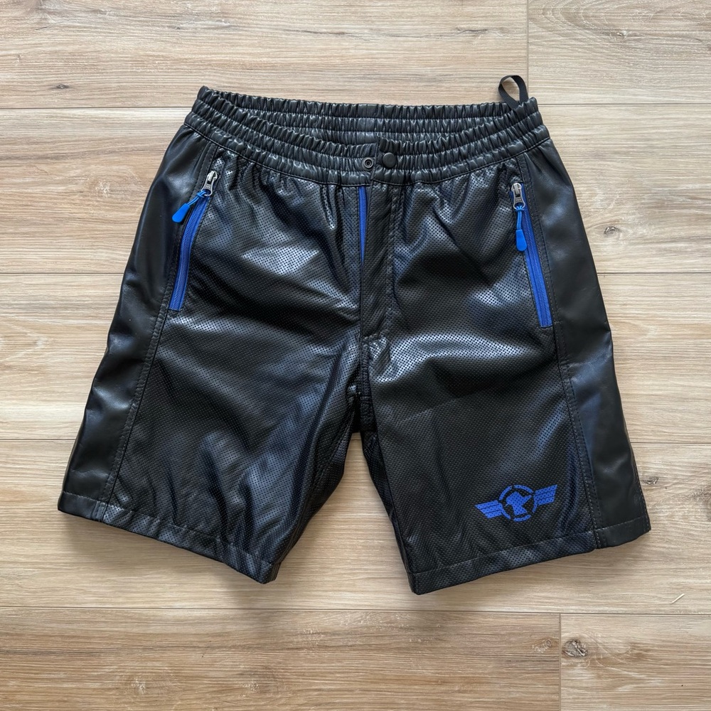 Leather look like short Sir Rat S